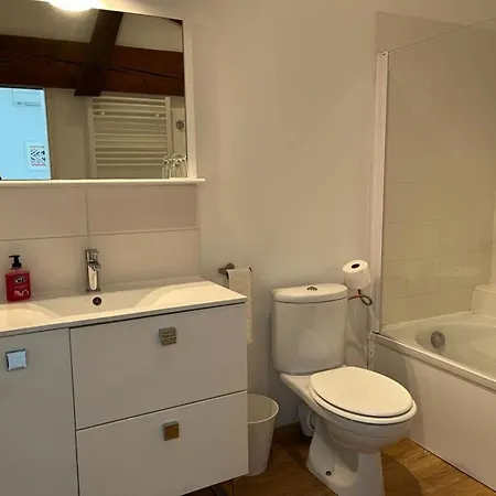 Les Cerisiers Binel à Ronsac Casa vacanze *